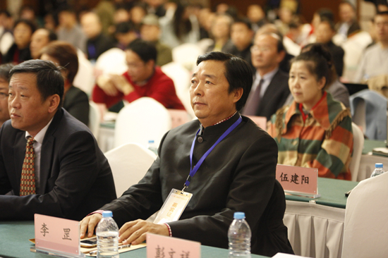 李罡校长受邀出席“2015第二届音乐产业高端论坛”开幕式