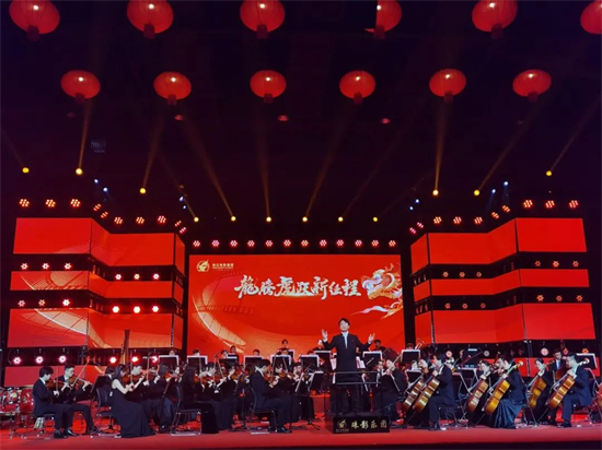 我校音乐学院副院长王永锴副教授受邀指挥2024年广东珠影交响乐团新年音乐会