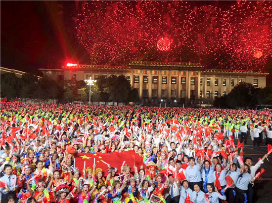 【天传热点】我校受邀参与庆祝中华人民共和国成立70周年联欢活动并荣获“突出贡献单位”