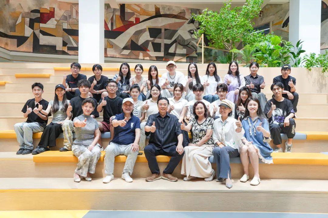 李罡校长走进“广播剧创作工坊”，《追光的人》广播剧改编启新程